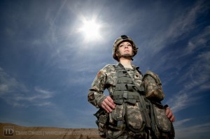 laura_us_army_standing_web(pp_w888_h591)